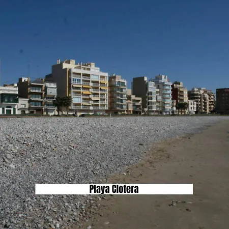 Apartalux Playa Arenal Бурриана