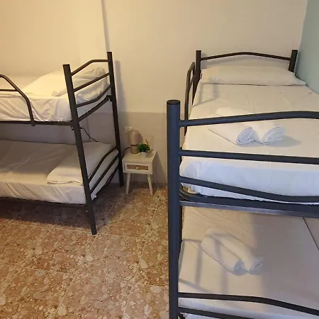 Apartalux Playa Arenal Бурриана